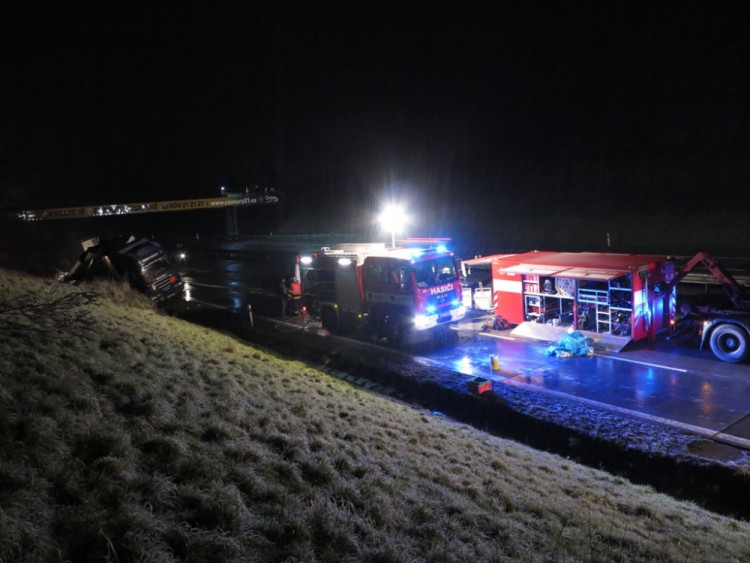 Zásah hasičů na D1, foto: HZS JMK