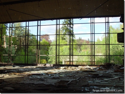 Pavilon A LVT - výhled z velkého sálu