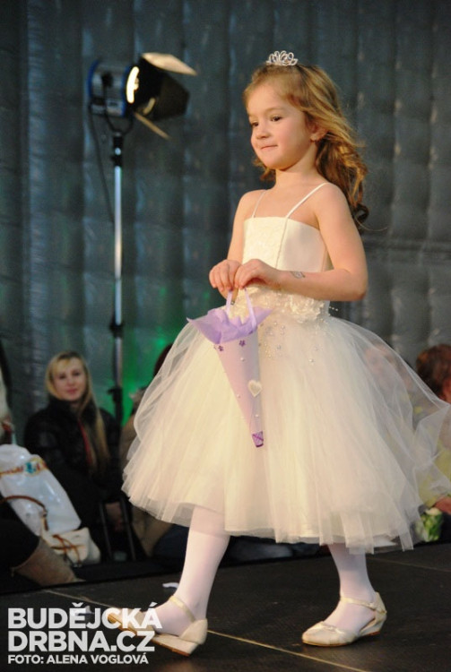 Dětské nevěsty byly roztomilé