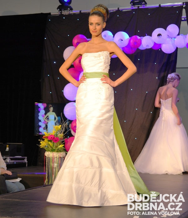 Přehlídka svatebních šatů byla úchvatná