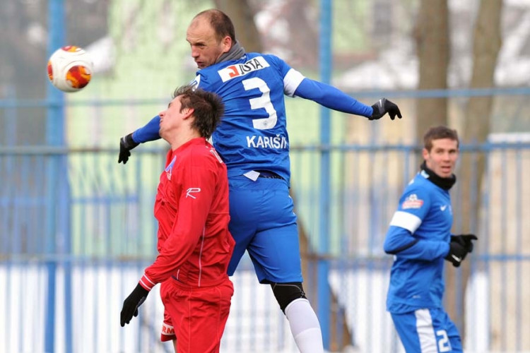Miloš Karišik odehrál na stoperu druhý poločas. Foto: Jaroslav Appeltauer