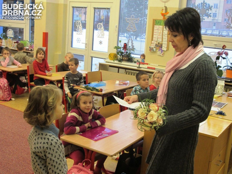 Prvňáčci ze ZŠ Máj I dostali pololetní vysvědčení