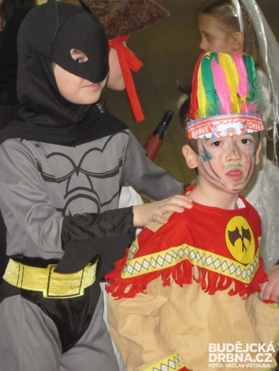 Maškarní karneval na Základní škole Máj I