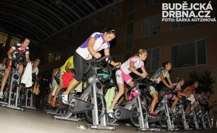 Cyklomaraton v atriu společnosti E.ON