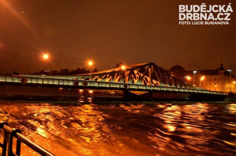 Dlouhý most při červnových povodních