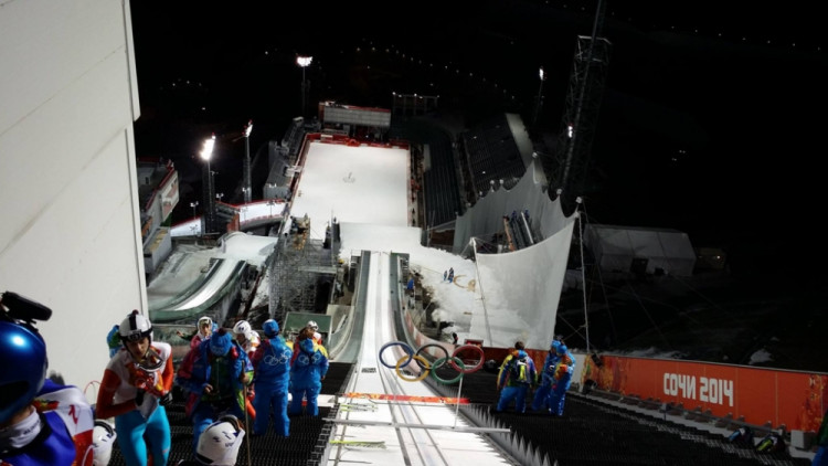 Příspěvek Jana Matury z kvalifikace na velký můstek