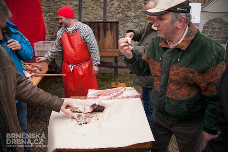 Slavnosti moravského uzeného na hradě Veveří, foto: Brněnská Drbna