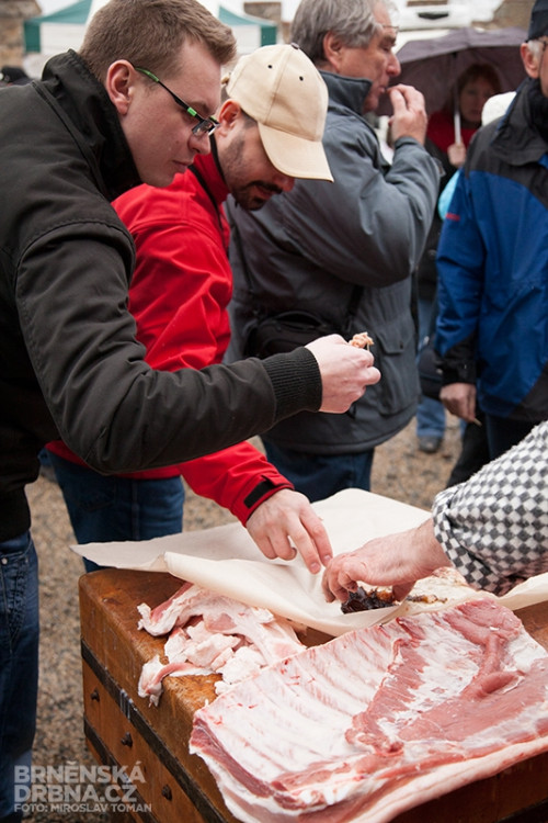Slavnosti moravského uzeného na hradě Veveří, foto: Brněnská Drbna