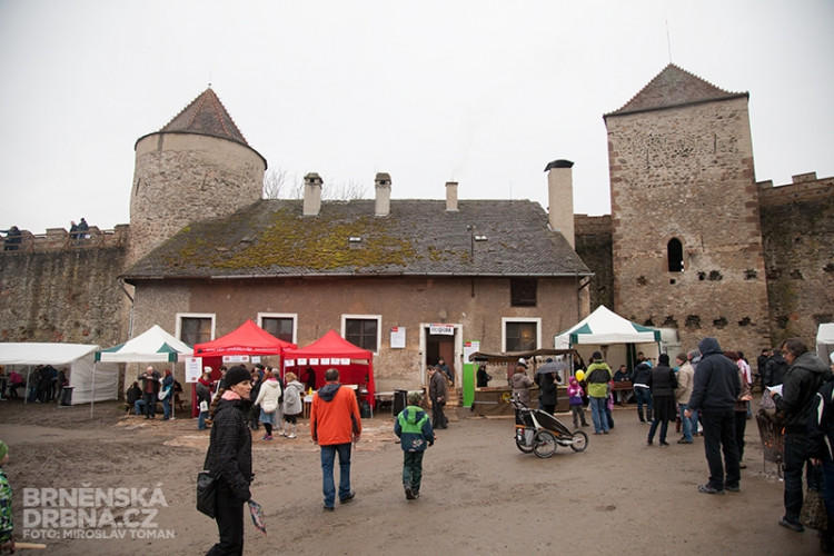 Slavnosti moravského uzeného na hradě Veveří, foto: Brněnská Drbna