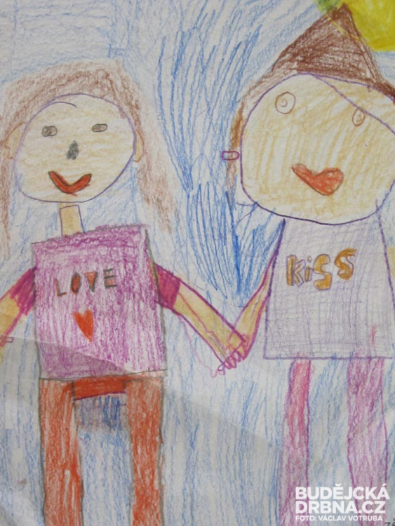 Výstava Ohromné maličkosti aneb malé kroky k velkým vztahům