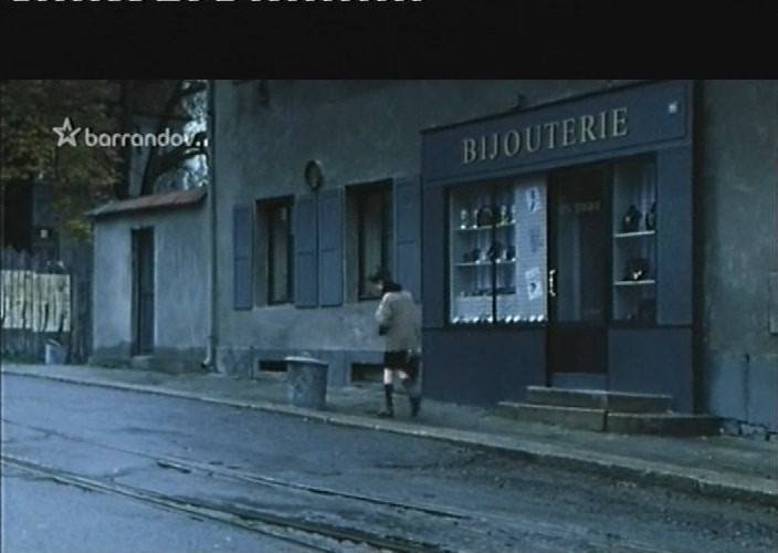 V seriálu jde Etienne kolem zlatnictví