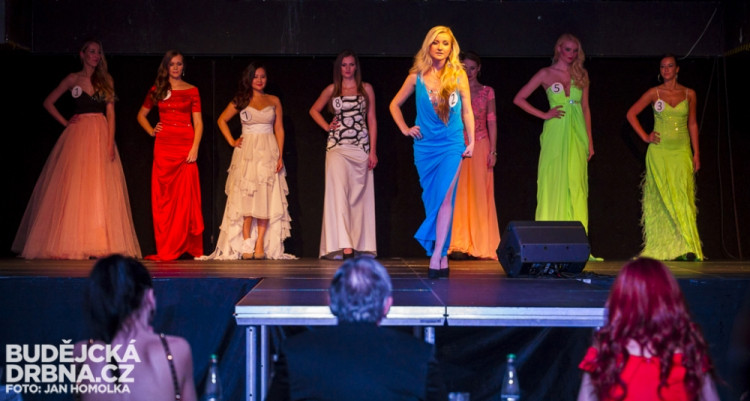 Slavnostní večer soutěže Miss Jihočeské univerzity