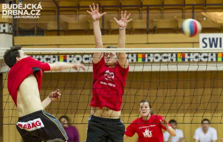 Volejbalový marathon o pohár rektora 2014