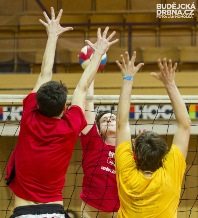 Volejbalový marathon o pohár rektora 2014