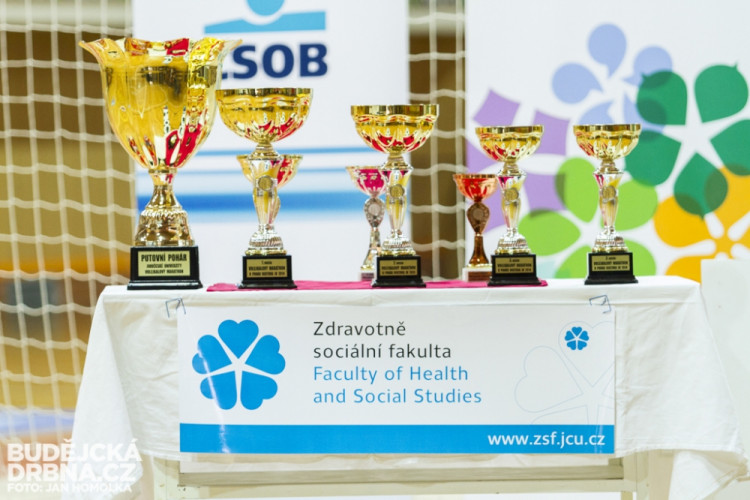 Volejbalový marathon o pohár rektora 2014