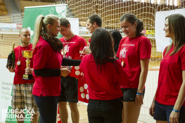 Volejbalový marathon o pohár rektora 2014