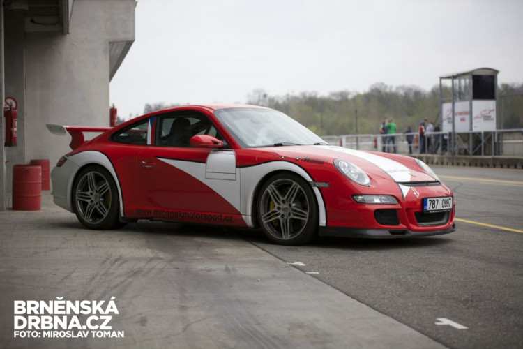 IMG_3253aTuning show na Masarykově automotodromu otevřela okruhovou sezonu, foto: Brněnská Drbna, Miroslav Toman