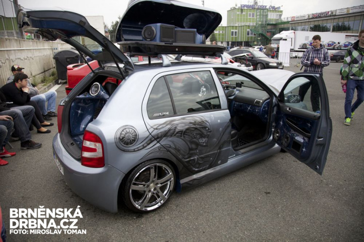 Tuning show na Masarykově automotodromu otevřela okruhovou sezonu, foto: Brněnská Drbna, Miroslav Toman