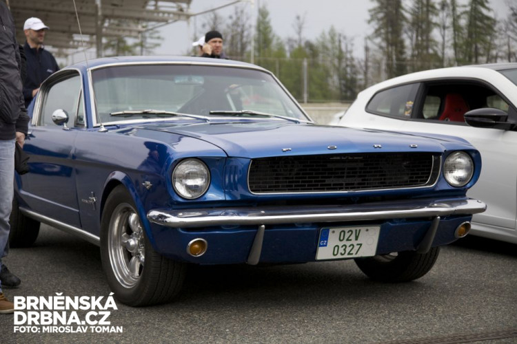 Tuning show na Masarykově automotodromu otevřela okruhovou sezonu, foto: Brněnská Drbna, Miroslav Toman