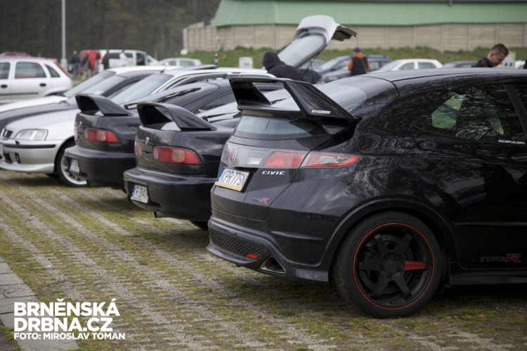 Tuning show na Masarykově automotodromu otevřela okruhovou sezonu, foto: Brněnská Drbna, Miroslav Toman