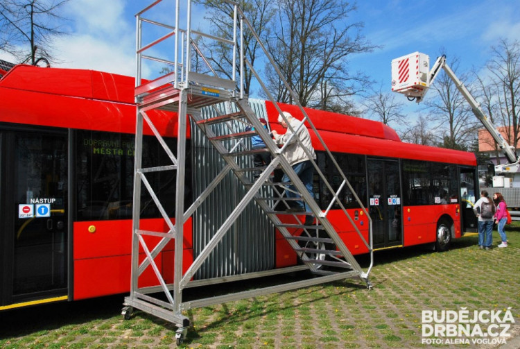 Můžete se podívat, jak funguje trolejbus