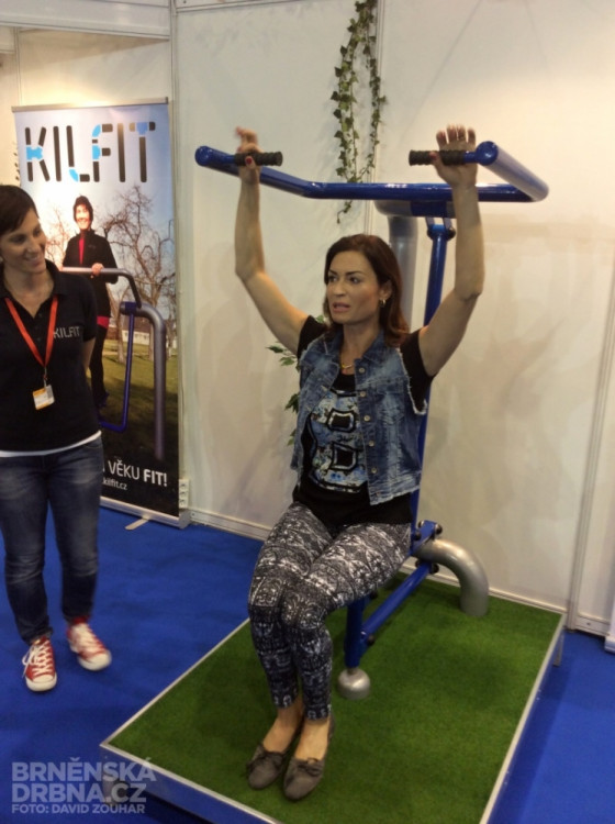 Hanka Kynychová si i zacvičila, foto: Brněnská Drbna, David Zouhar