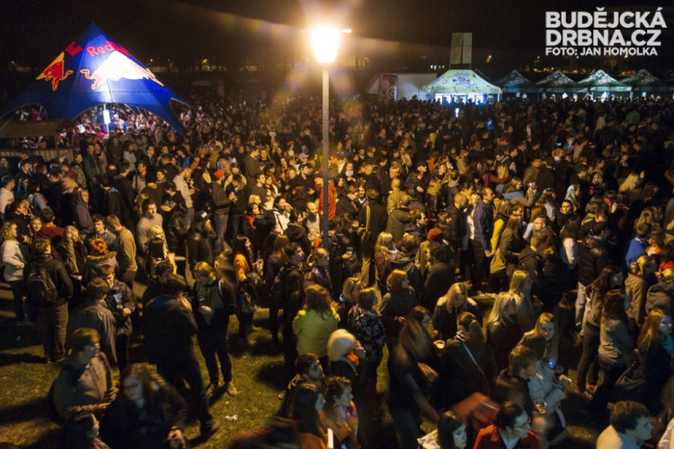 Třetí ročník Light show v Budějcích