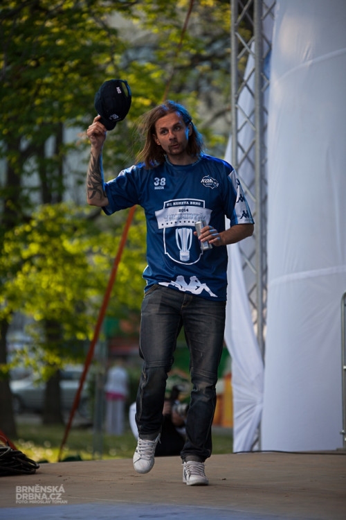 Tisíce fanoušků přivítaly trofej pro druhý tým extraligy, foto: Brněnská Drbna, Miroslav Toman