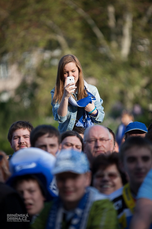 Tisíce fanoušků přivítaly trofej pro druhý tým extraligy, foto: Brněnská Drbna, Miroslav Toman