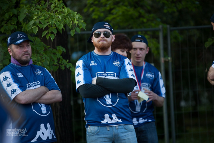 Tisíce fanoušků přivítaly trofej pro druhý tým extraligy, foto: Brněnská Drbna, Miroslav Toman