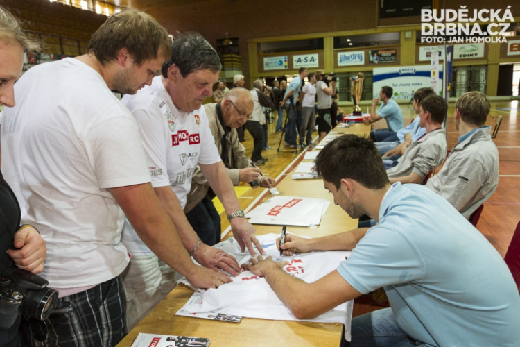 Děkovačka a autogramiáda VK Jihostroj České Budějovice