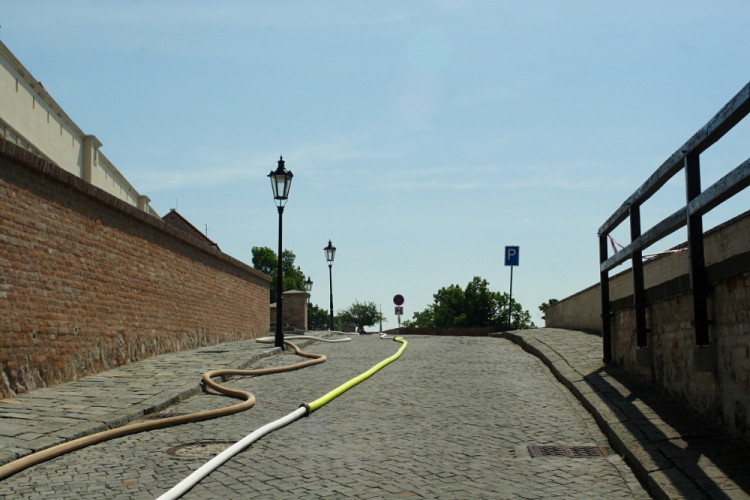 Hasiči nacvičovali likvidaci plamenů na Špilberku, foto: hasiči JMK