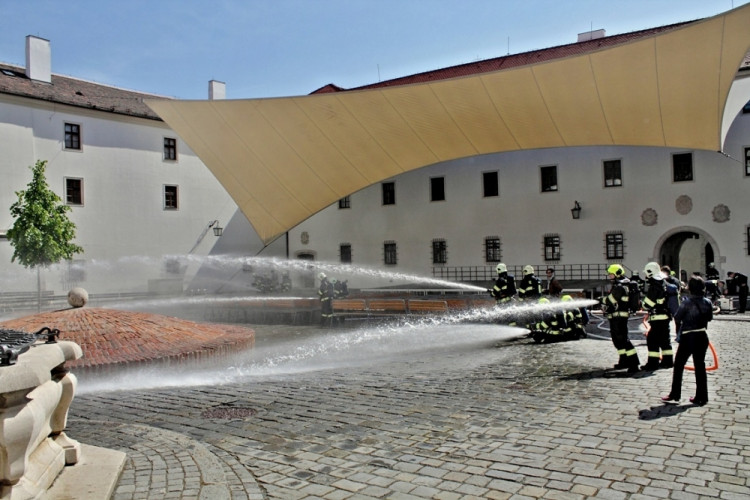Hasiči nacvičovali likvidaci plamenů na Špilberku, foto: hasiči JMK