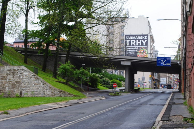 A most v Sokolské dnes.