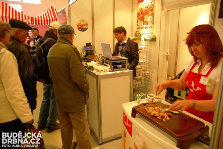 Nechyběla nabídka zboží na grilování