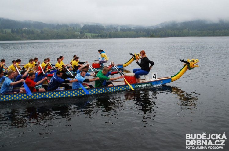 Bubeníci udávají nejenom tempo, ale hecují celý tým