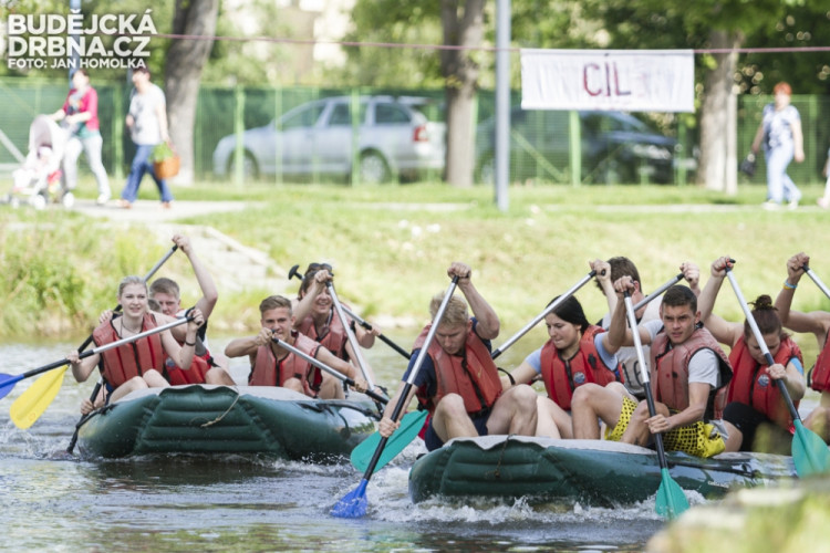 Raftové primátorky na řece Malši