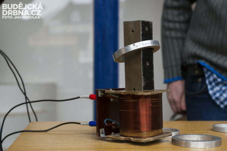 Interaktivní vědecká show Fyzika na Lannovce