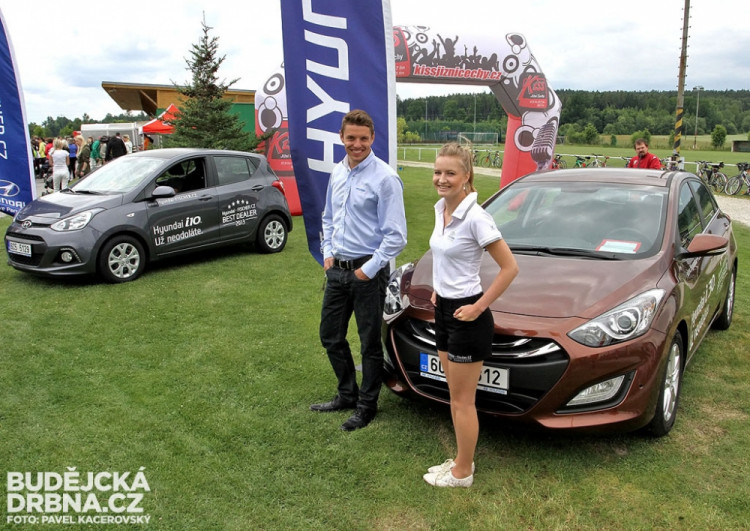 Fotbalová exhibice hvězd v Roudném