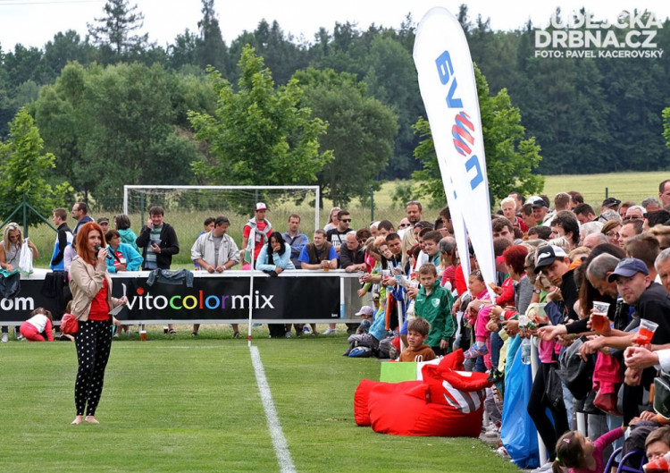 Fotbalová exhibice hvězd v Roudném