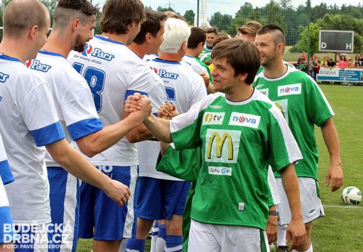 Fotbalová exhibice hvězd v Roudném