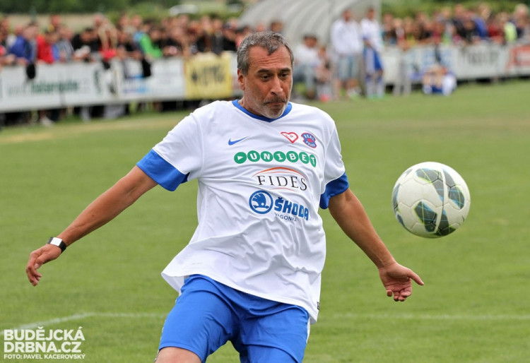 Fotbalová exhibice hvězd v Roudném