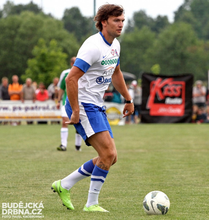 Fotbalová exhibice hvězd v Roudném