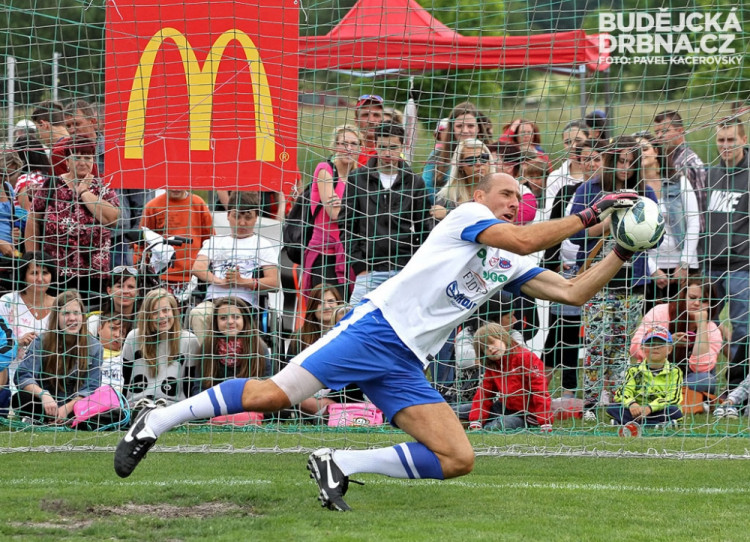 Fotbalová exhibice hvězd v Roudném