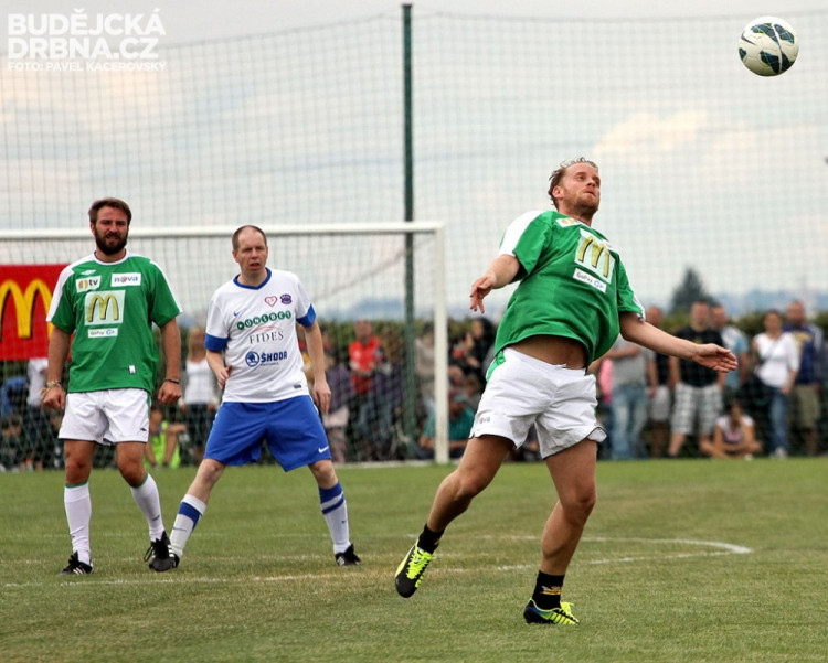 Fotbalová exhibice hvězd v Roudném