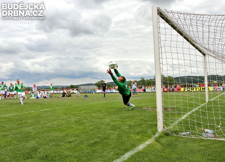 Fotbalová exhibice hvězd v Roudném