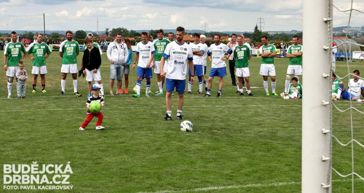 Fotbalová exhibice hvězd v Roudném