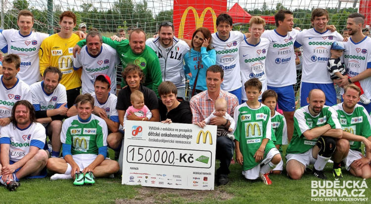 Fotbalová exhibice hvězd v Roudném