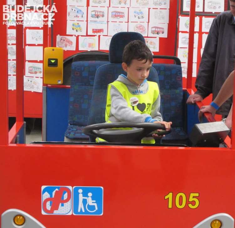 Den otevřených dveří v Dopravním podniku