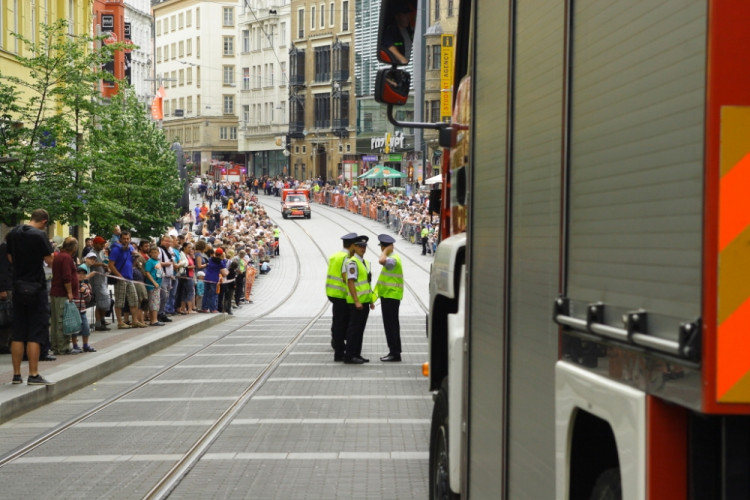 Požár na brněnském náměstí Svobody hasilo téměř 50 hasičských aut, foto: HZS JMK